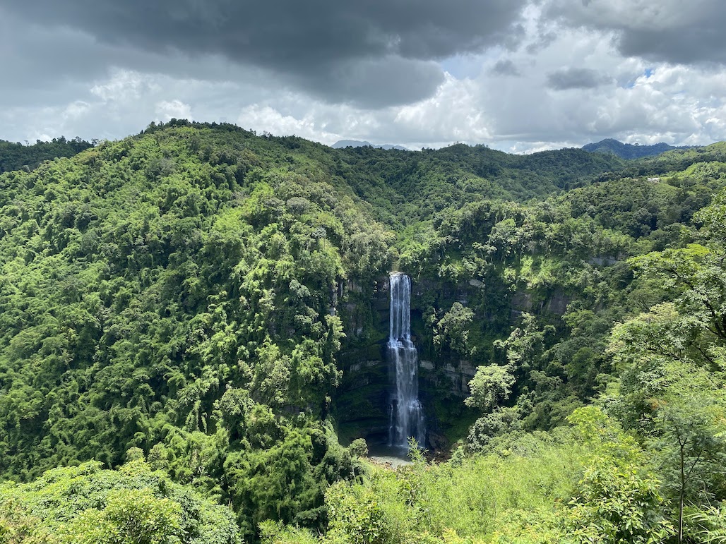 Vantawng waterfall